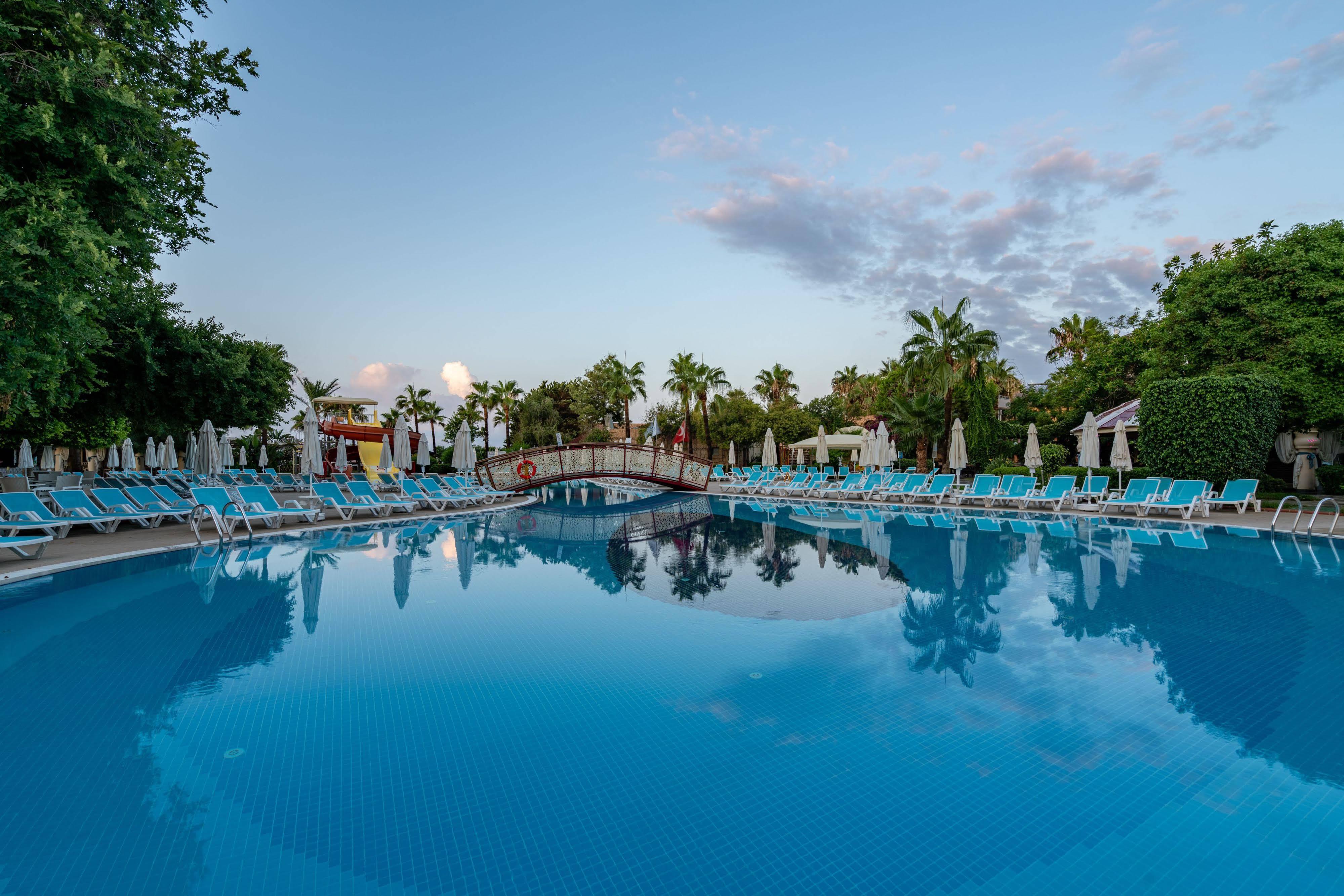 Palmeras Beach Hotel Payallar Extérieur photo