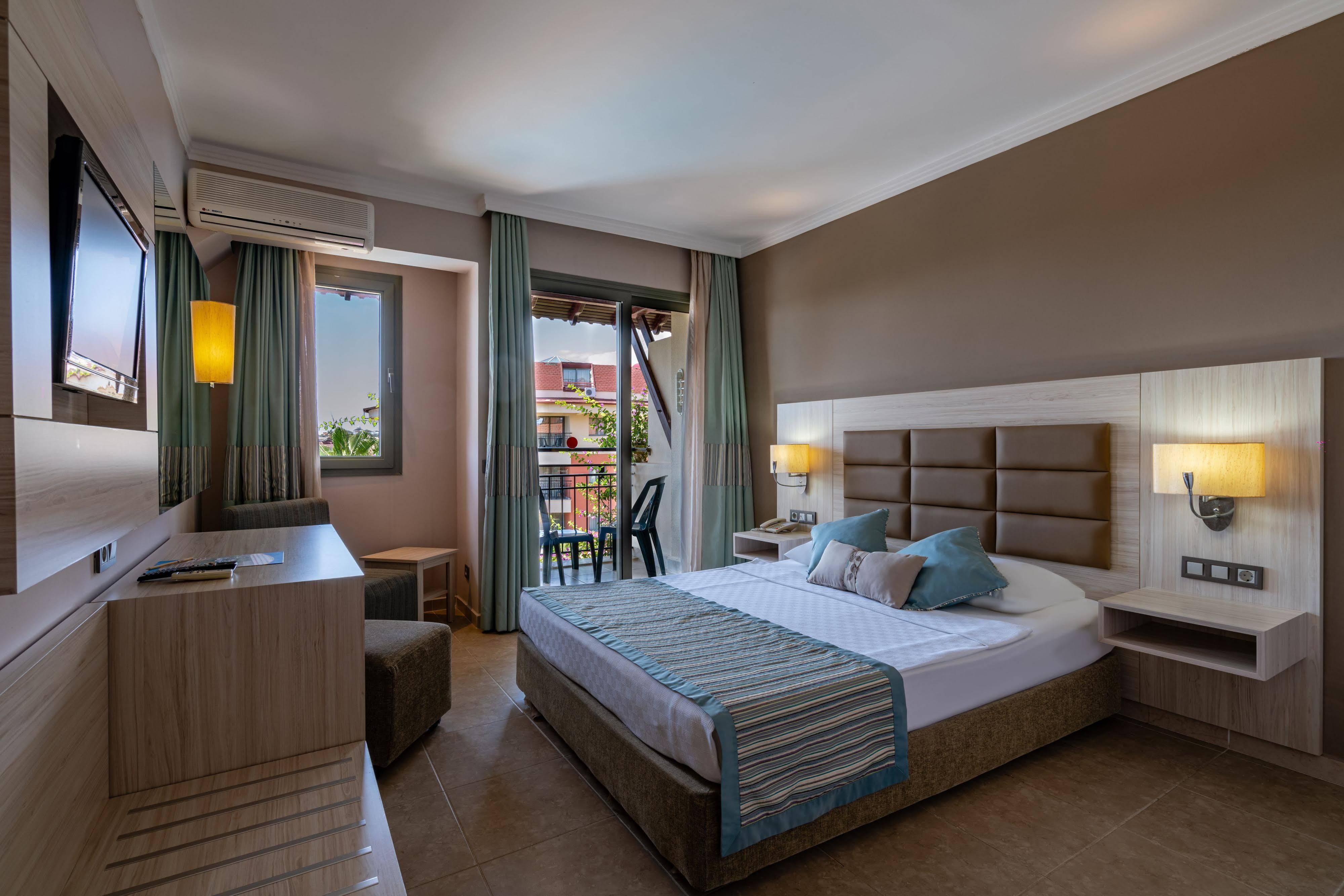 Palmeras Beach Hotel Payallar Extérieur photo