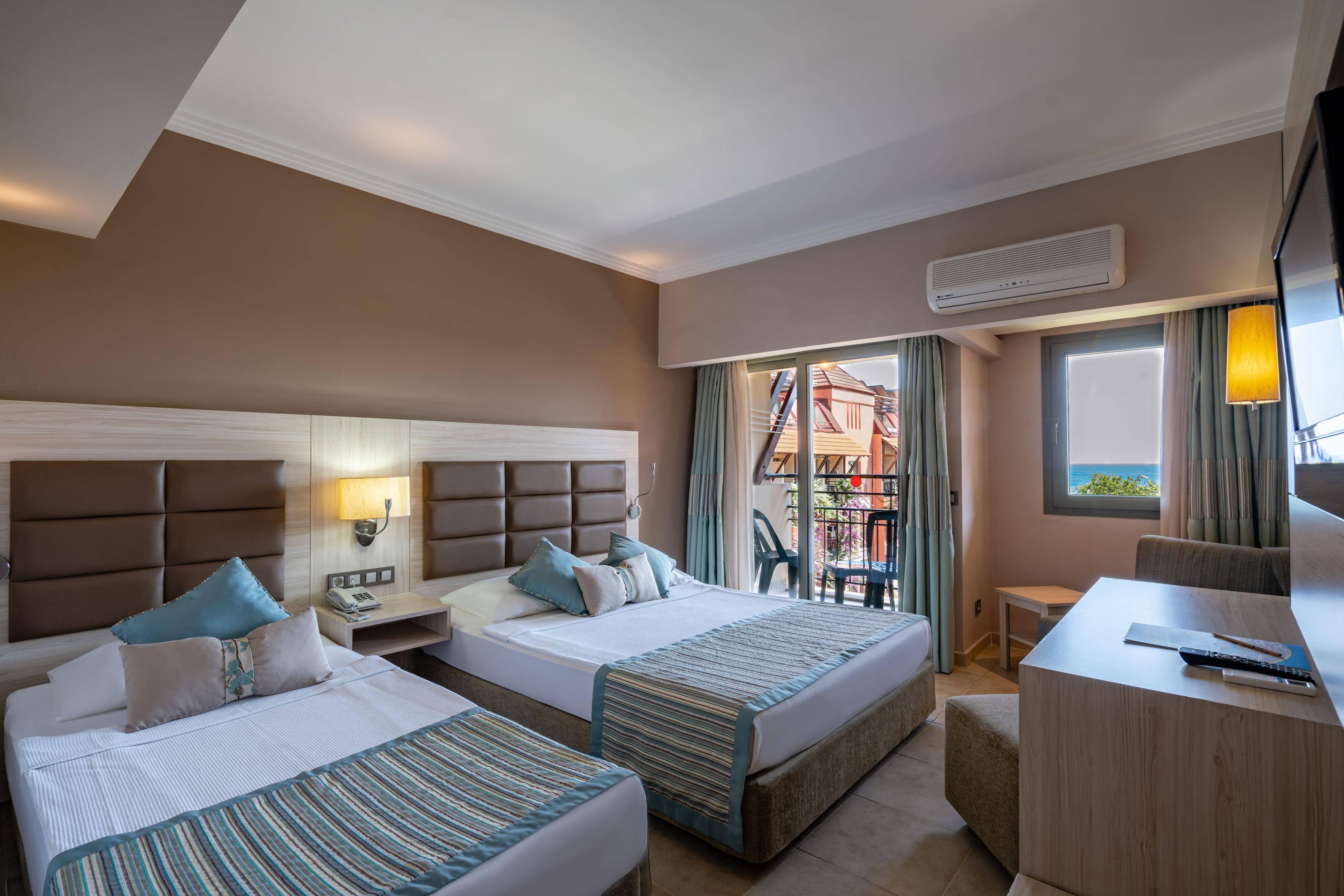 Palmeras Beach Hotel Payallar Extérieur photo